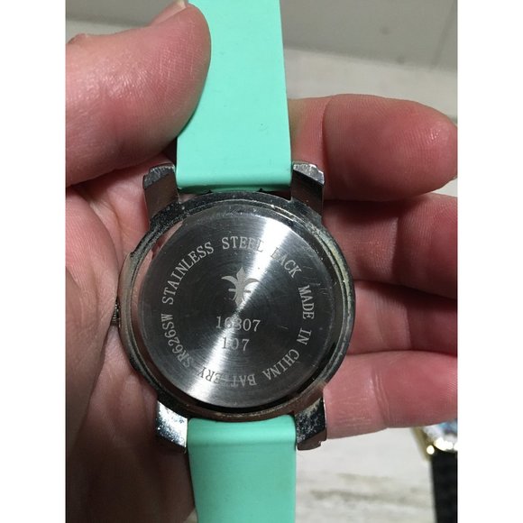 Set of five woman’s fashion watches - Picture 5 of 11